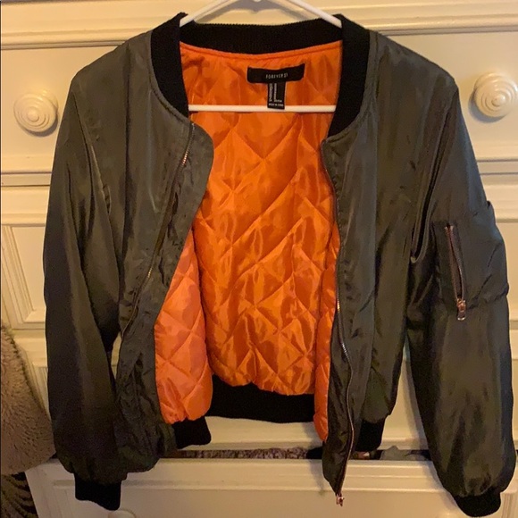 A jacket - Picture 2 of 2